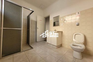Casa para alugar - 272m&sup2; - Centro