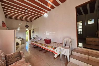 Ch&aacute;cara &agrave; venda - 90m&sup2; - Zona Rural