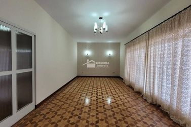 Casa &agrave; venda - 500m&sup2; - Centro