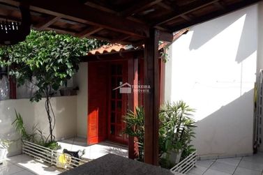 Casa &agrave; venda - 200m&sup2; - Jardim Ip&ecirc;