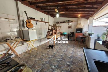 Casa &agrave; venda - 180m&sup2; - Jardim Alvorada