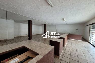 Casa &agrave; venda - 320m&sup2; - Vila Mosconi
