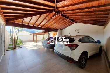 Casa &agrave; venda - 500m&sup2; - Centro