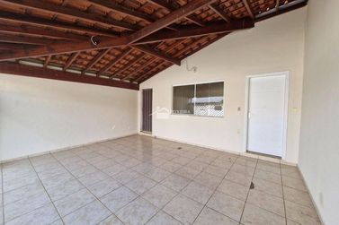 Casa &agrave; venda - 120m&sup2; - Jardim Panorama