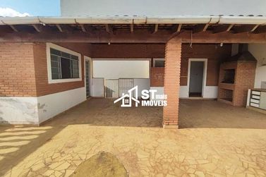 Sobrado &agrave; venda - 235m&sup2; - Centro