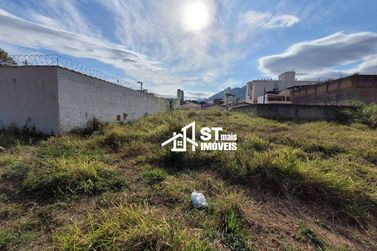 Terreno &agrave; venda - 360m&sup2; - Vila Mosconi