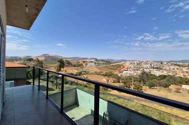 Casa &agrave; venda - 340m&sup2; - Canto dos P&aacute;ssaros