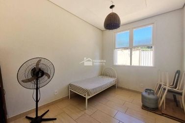 Ch&aacute;cara &agrave; venda - 70m&sup2; - Zona Rural