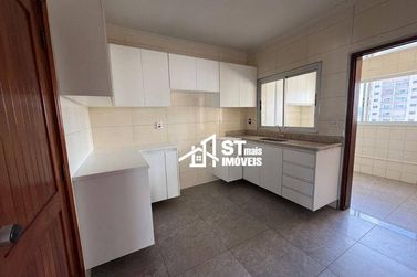 Apartamento para alugar - 192m&sup2; - Centro