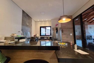 Casa &agrave; venda - 148m&sup2; - Portal da Mantiqueira