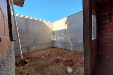 Casa &agrave; venda - 250m&sup2; - Jardim Lima