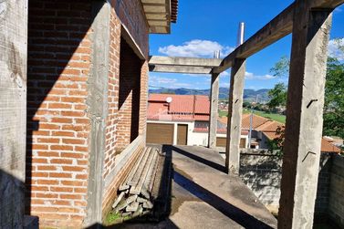 Casa &agrave; venda - 100m&sup2; - Jardim Brasil