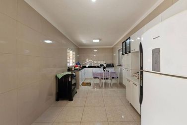 Ch&aacute;cara &agrave; venda - 443m&sup2; - Vargem do Rigoni