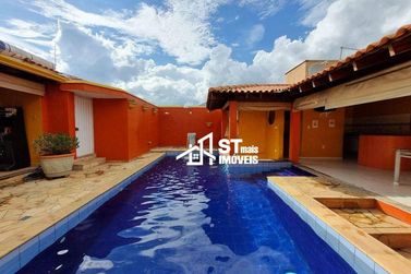 Casa &agrave; venda - 388m&sup2; - Jardim Panorama