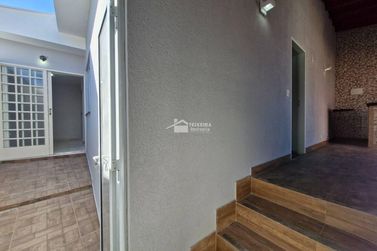 Casa &agrave; venda - 170m&sup2; - Jardim Primavera