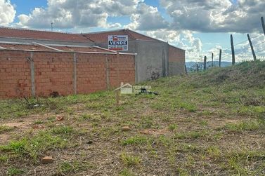 Terreno &agrave; venda - 215m&sup2; - David de Paula