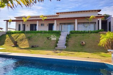Ch&aacute;cara &agrave; venda - 302m&sup2; - Palestrina