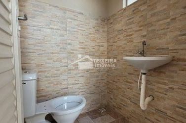 Casa &agrave; venda - 180m&sup2; - Jardim Mantiqueira II