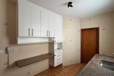Apartamento &agrave; venda - 103m&sup2; - Centro