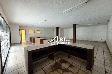 Casa &agrave; venda - 320m&sup2; - Vila Mosconi