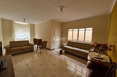 Casa &agrave; venda - 120m&sup2; - 