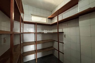 Casa &agrave; venda - 274m&sup2; - Centro