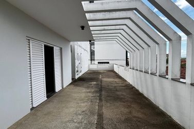 Casa &agrave; venda - 274m&sup2; - Centro