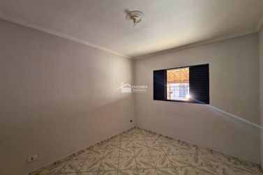 Casa para alugar - 140m&sup2; - Jardim Rio Negro