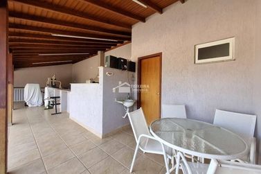 Casa &agrave; venda - 265m&sup2; - Portal do Sol