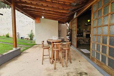 Casa &agrave; venda - 300m&sup2; - Centro