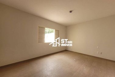 Casa &agrave; venda - 220m&sup2; - Centro