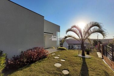 Casa &agrave; venda - 300m&sup2; - Condom&iacute;nio Mantiqueira