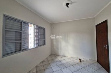 Casa &agrave; venda - 200m&sup2; - Jardim Rio Negro