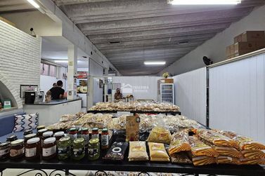 Sal&atilde;o Comercial &agrave; venda - 250m&sup2; - Centro