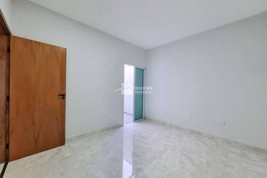 Sobrado &agrave; venda - 152m&sup2; - Jardim Portal da Mantiqueira