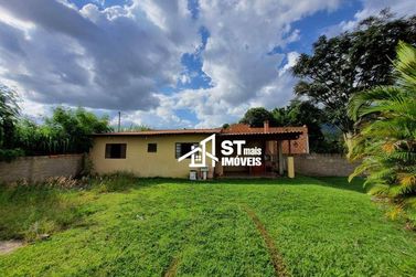 Ch&aacute;cara &agrave; venda - 650m&sup2; - Rural