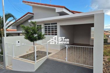 Casa &agrave; venda - 100m&sup2; - Jardim Mantiqueira