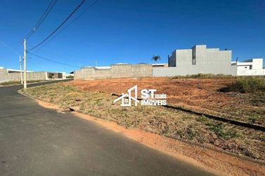 Terreno &agrave; venda - 528m&sup2; - Veredas da Serra