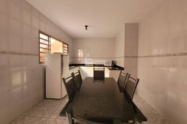 Casa &agrave; venda - 247m&sup2; - Jardim Muterle