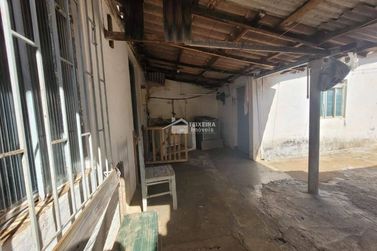 Casa &agrave; venda - 783m&sup2; - Centro