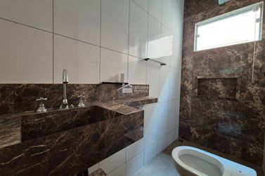 Casa &agrave; venda - 340m&sup2; - Canto dos P&aacute;ssaros