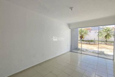 Casa &agrave; venda - 510m&sup2; - Centro