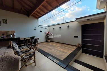 Casa &agrave; venda - 148m&sup2; - Portal da Mantiqueira