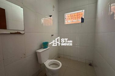Casa &agrave; venda - 100m&sup2; - Santo Antonio de Lisboa