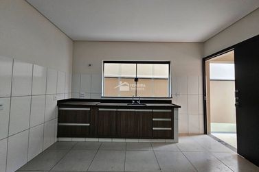 Casa &agrave; venda - 112m&sup2; - Jardim Rio Verde