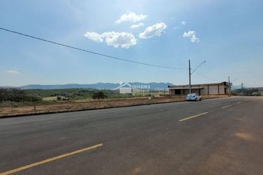 Terreno &agrave; venda - 1615m&sup2; - Trade Park
