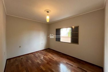 Casa para alugar - 130m&sup2; - Jardim Am&eacute;rica