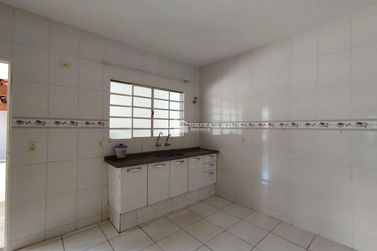 Casa &agrave; venda - 510m&sup2; - Centro