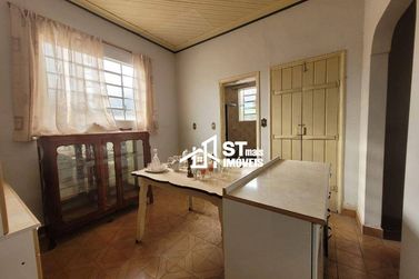 Casa &agrave; venda - 203m&sup2; - Centro