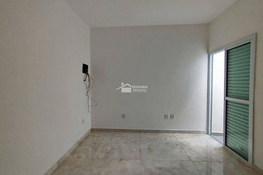 Sobrado &agrave; venda - 100m&sup2; - Jardim Portal da Mantiqueira